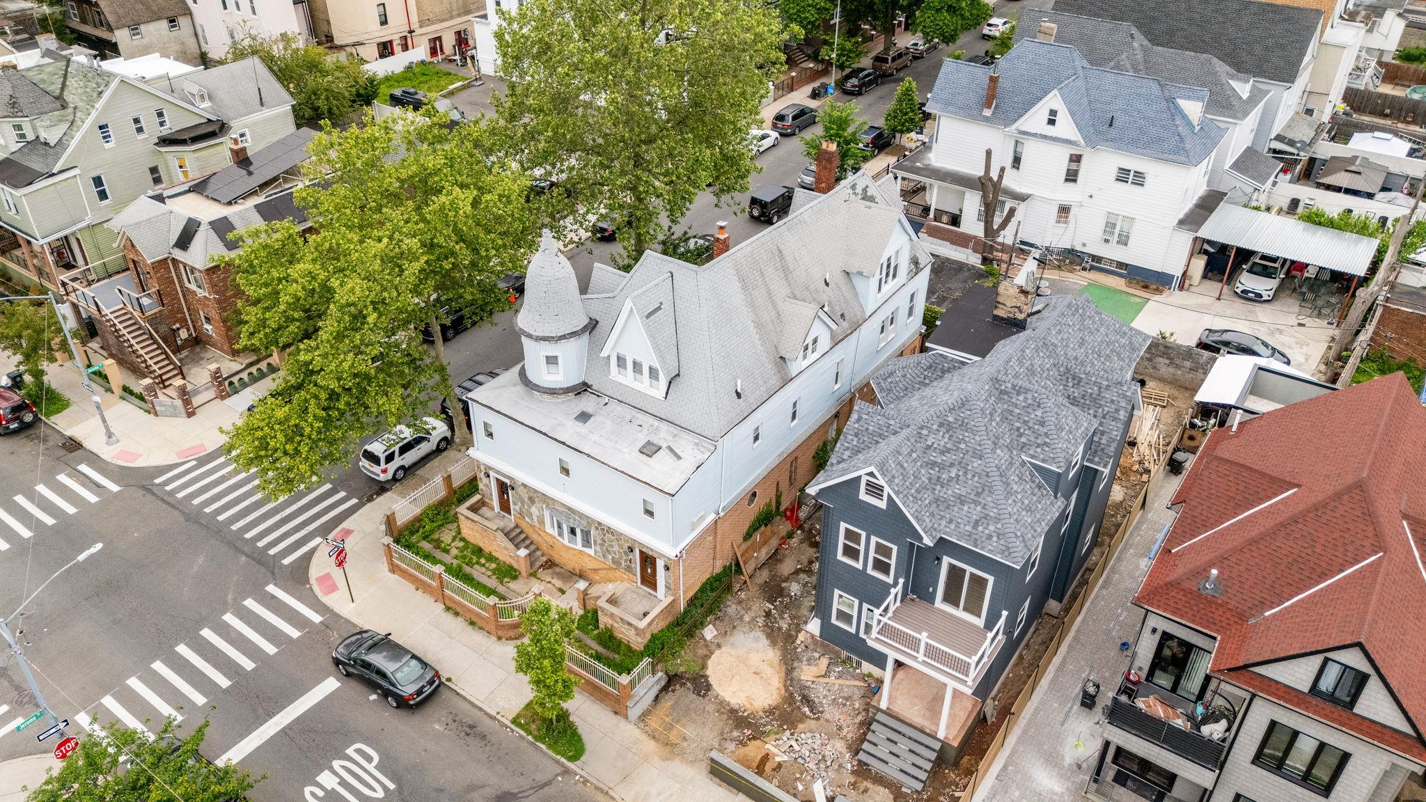 171 Arlington Avenue, Brooklyn, NY 11207