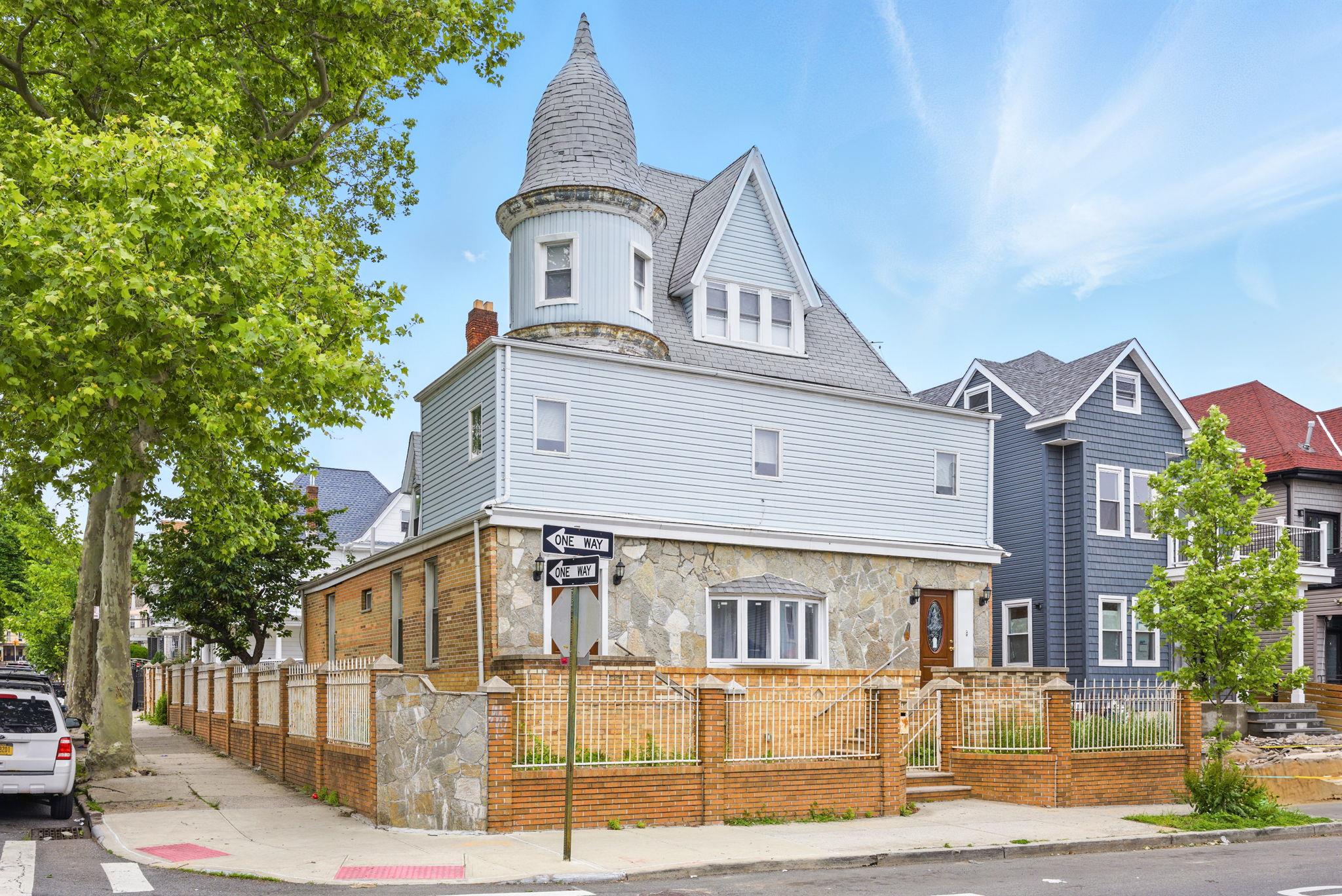 171 Arlington Avenue, Brooklyn, NY 11207