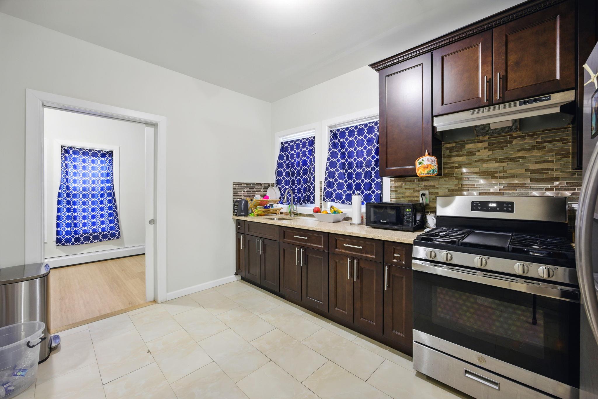 171 Arlington Avenue, Brooklyn, NY 11207