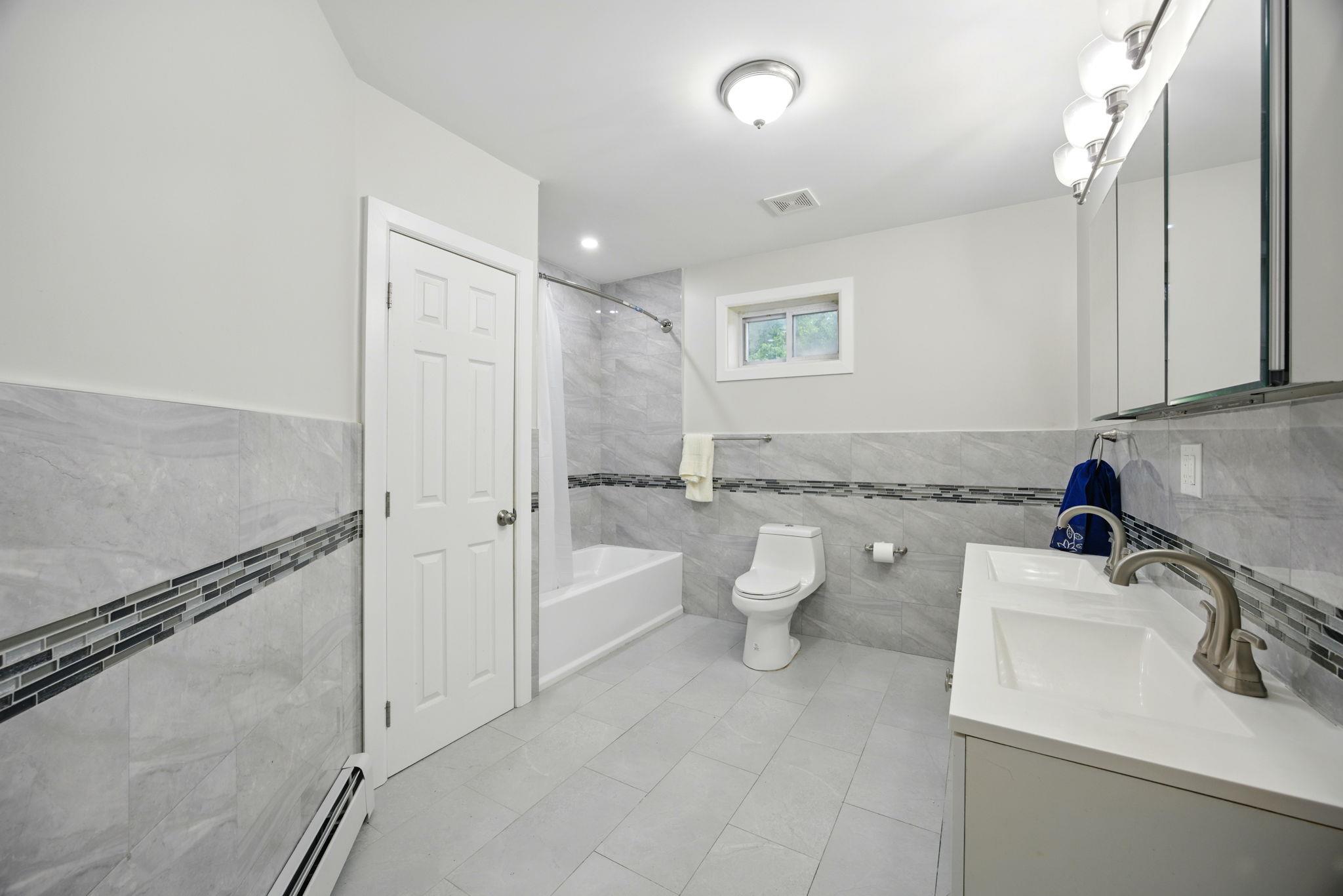 171 Arlington Avenue, Brooklyn, NY 11207