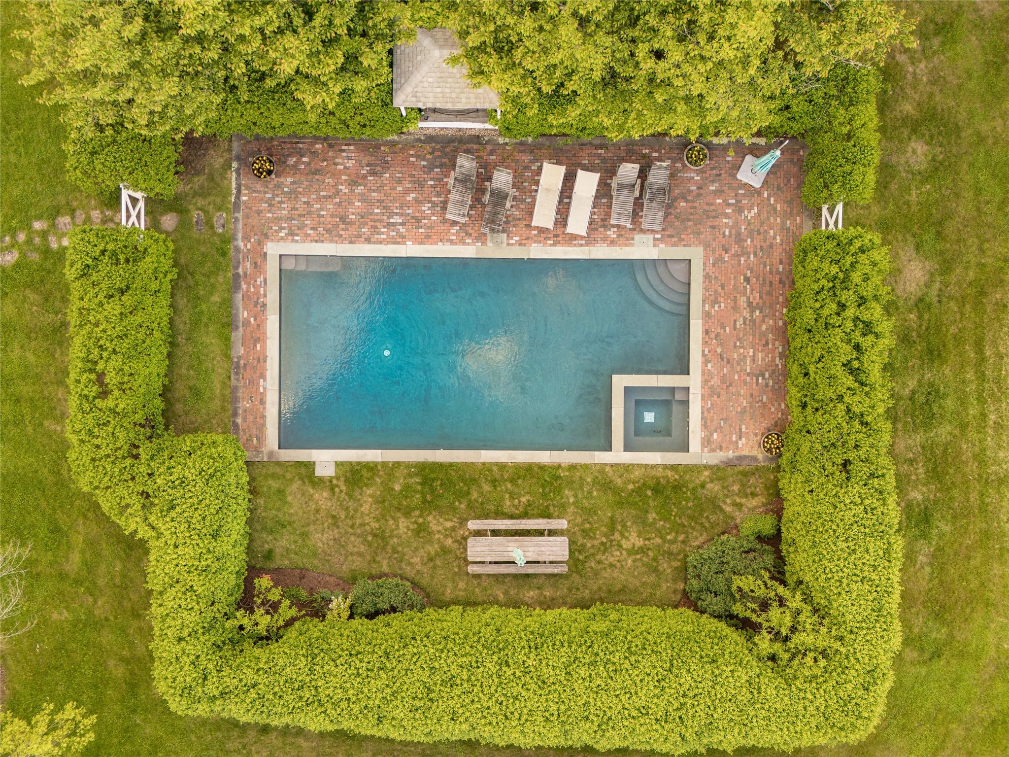 187 Old Mount Tom, Litchfield, NY 06750