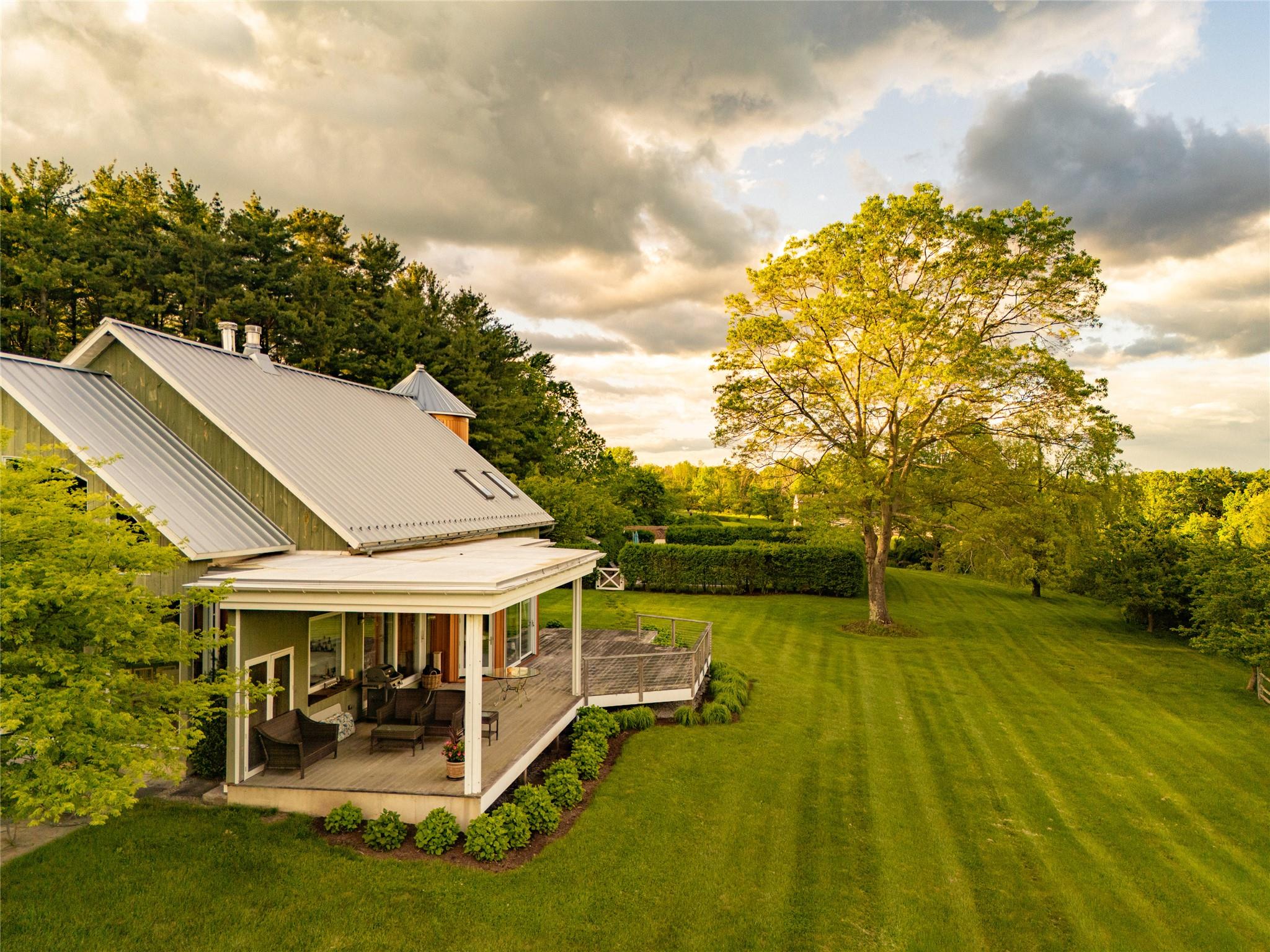 187 Old Mount Tom, Litchfield, NY 06750