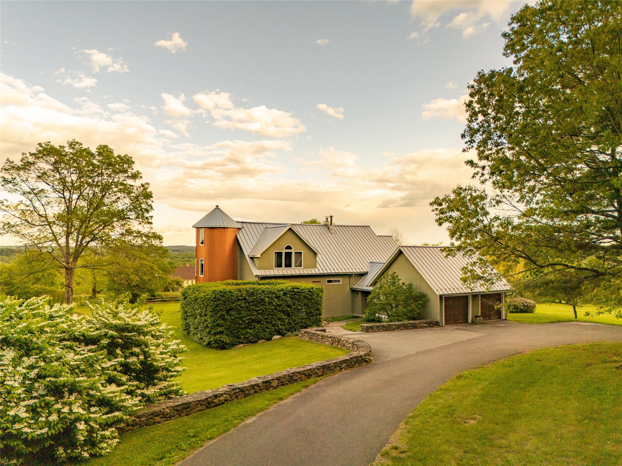 187 Old Mount Tom, Litchfield, NY 06750