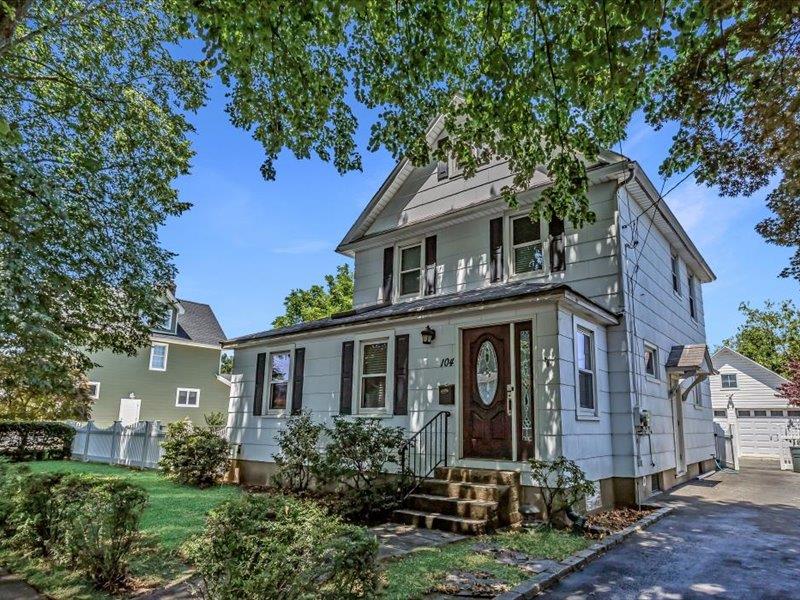 104 Sheridan Avenue, Williston Park, NY 11596