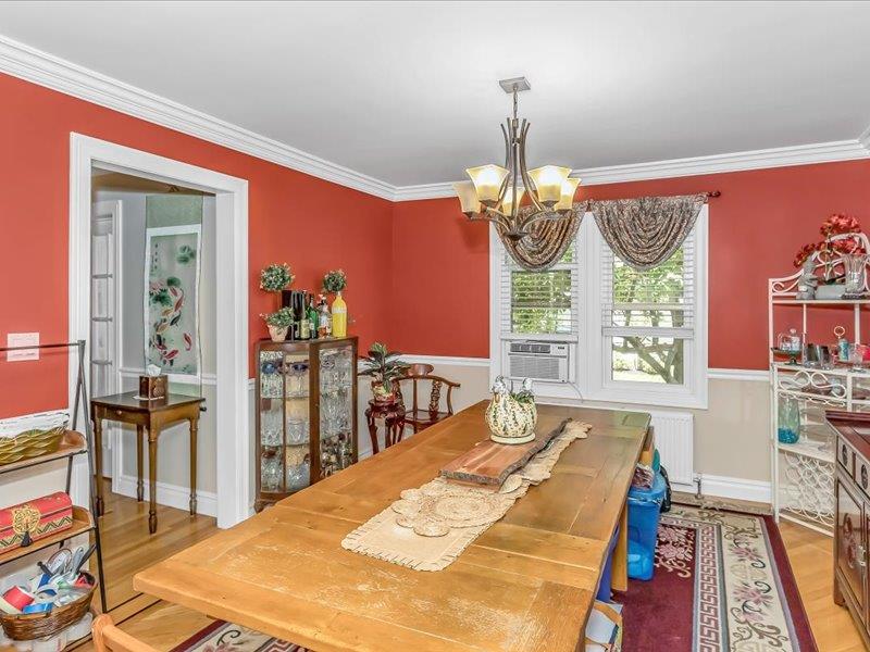 104 Sheridan Avenue, Williston Park, NY 11596
