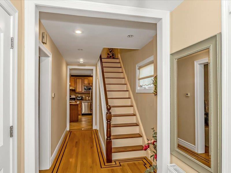 104 Sheridan Avenue, Williston Park, NY 11596