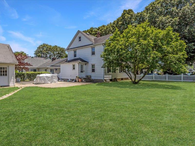 104 Sheridan Avenue, Williston Park, NY 11596