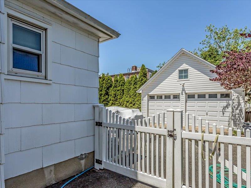 104 Sheridan Avenue, Williston Park, NY 11596