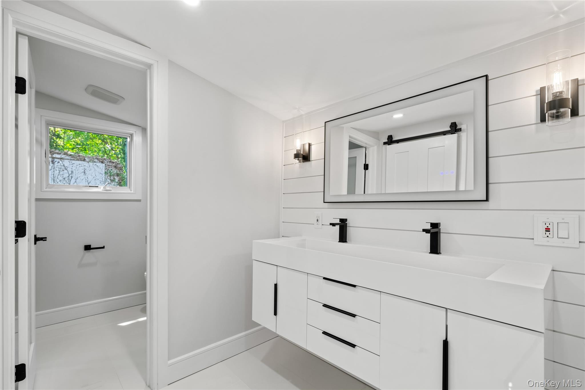 204 Centre Island Road, Oyster Bay, NY 11771