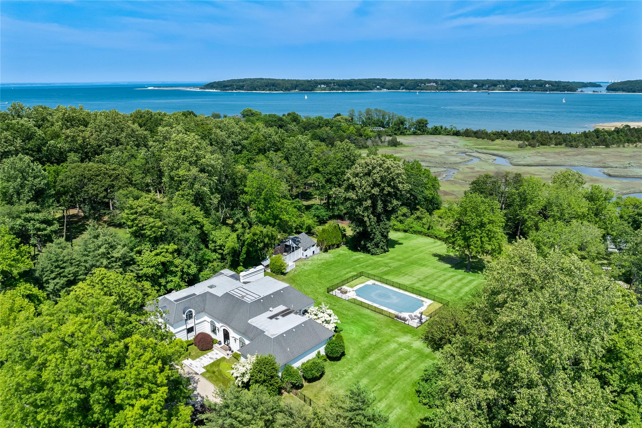 204 Centre Island Road, Oyster Bay, NY 11771
