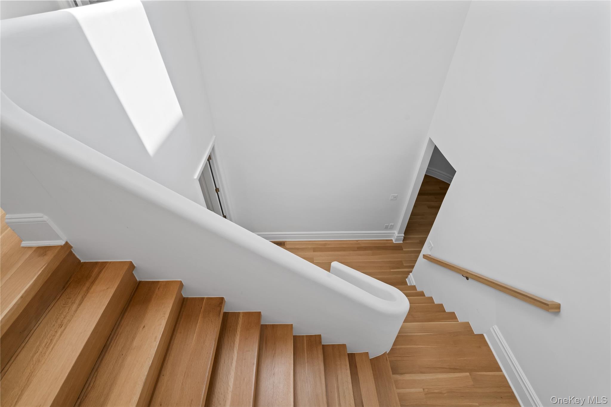 204 Centre Island Road, Oyster Bay, NY 11771