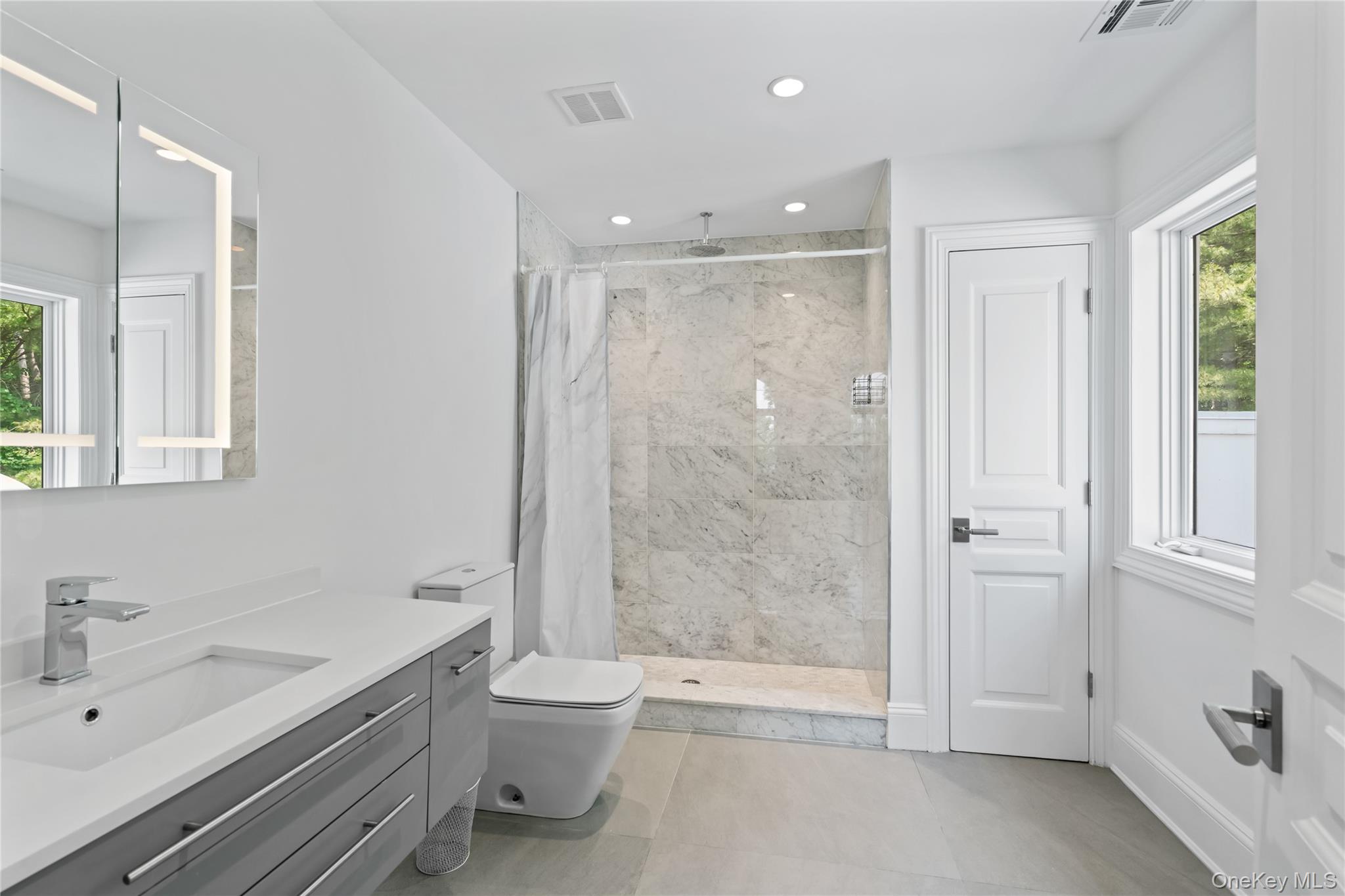 204 Centre Island Road, Oyster Bay, NY 11771