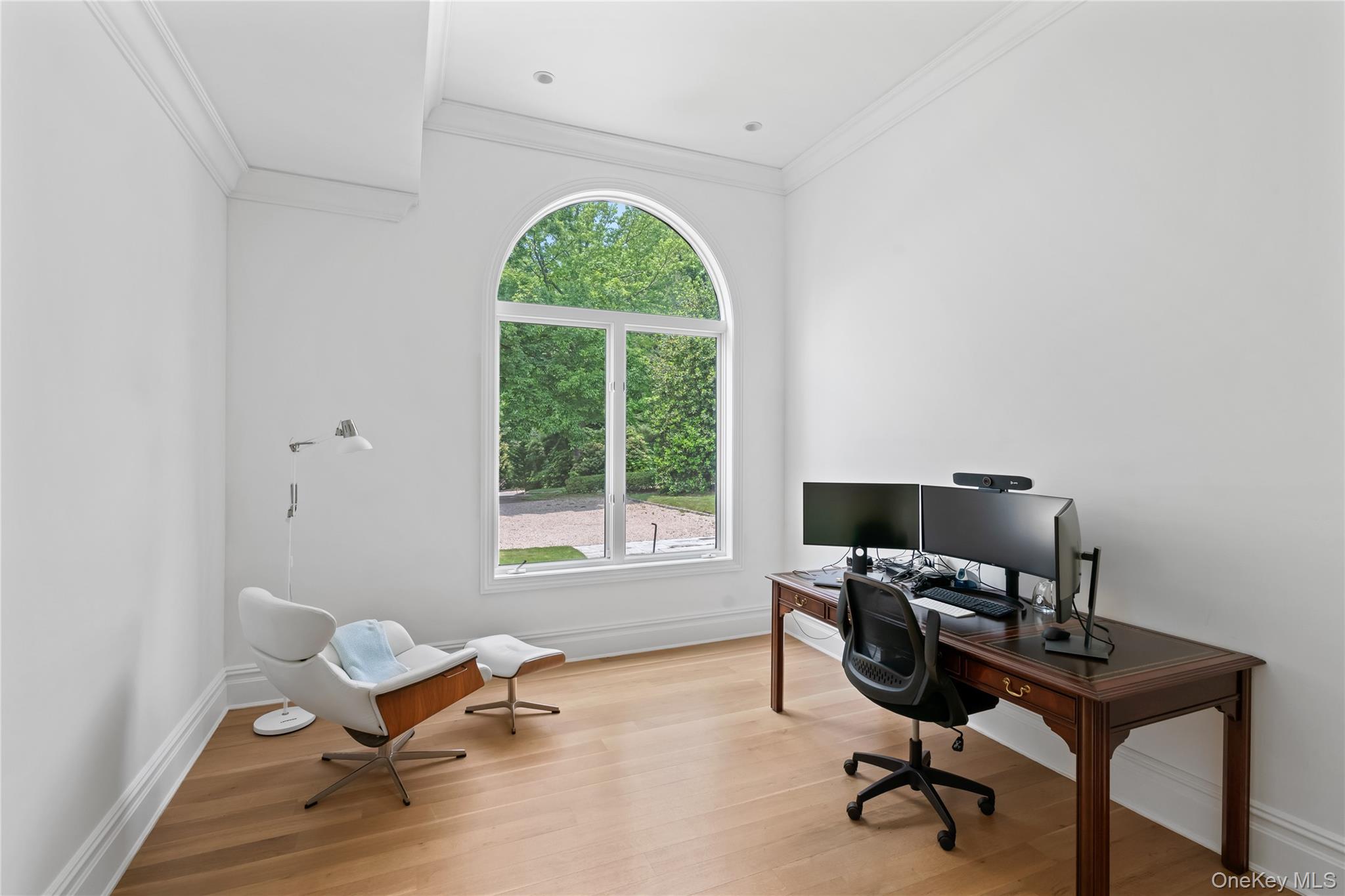 204 Centre Island Road, Oyster Bay, NY 11771