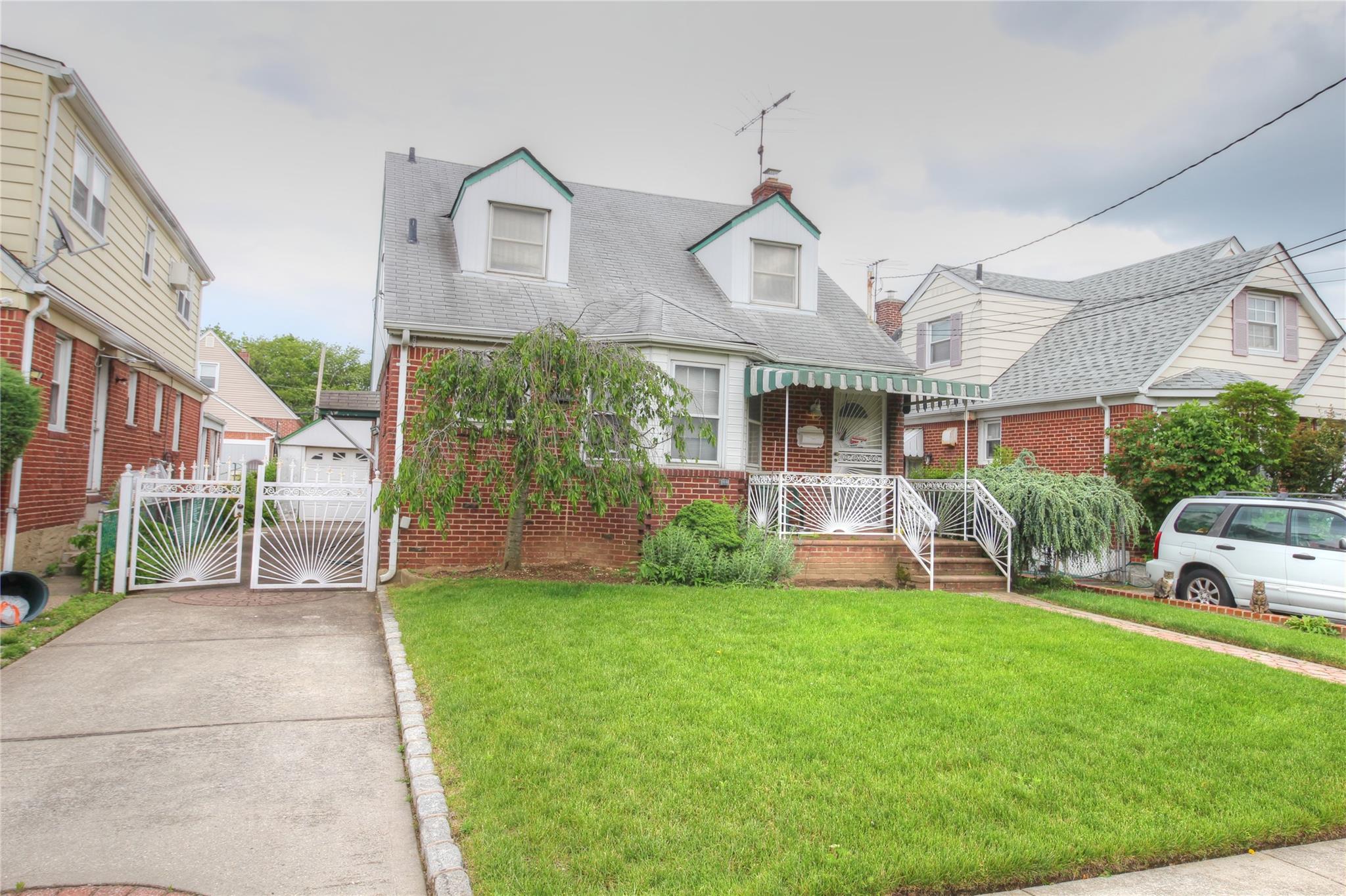 115-31 237th Street, Elmont, NY 11003