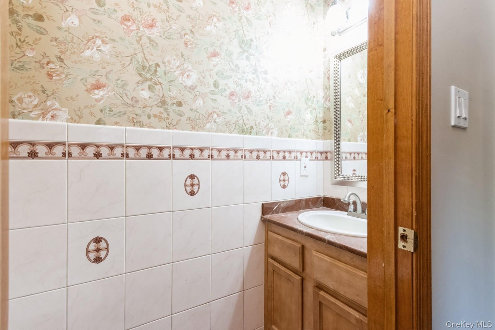 61 Sherwood Heights, Wappingers Falls, NY 12590