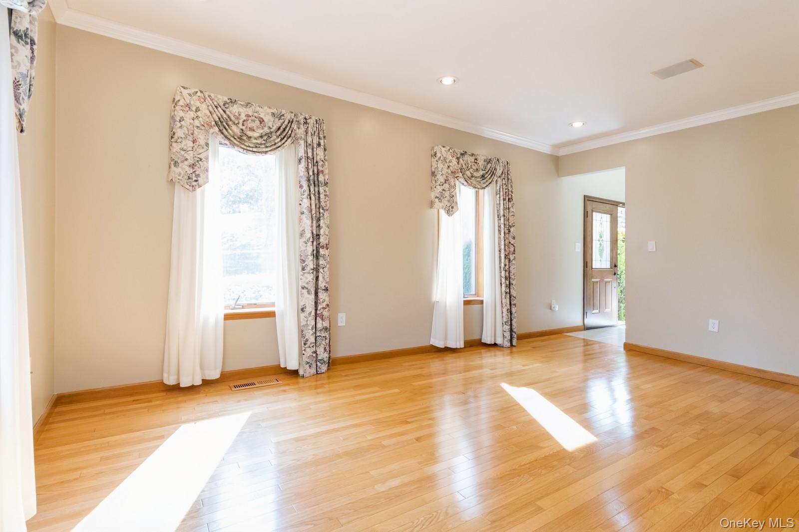 61 Sherwood Heights, Wappingers Falls, NY 12590