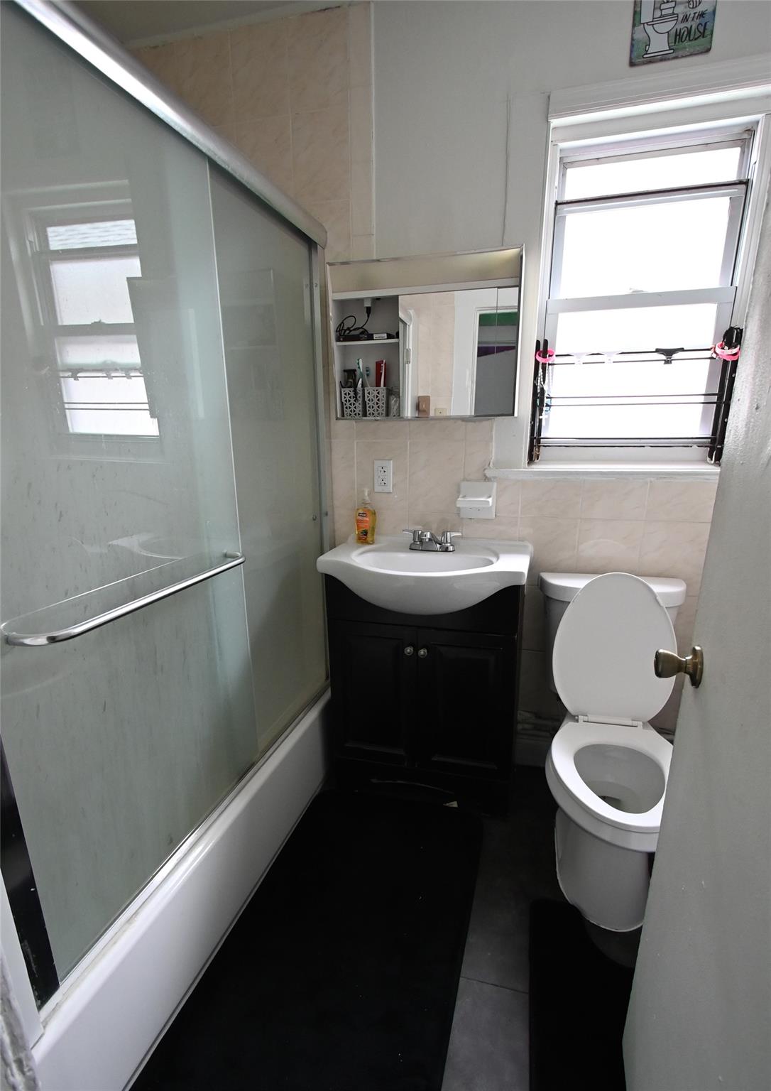 9-01 College Point Blvd, College Point, NY 11356