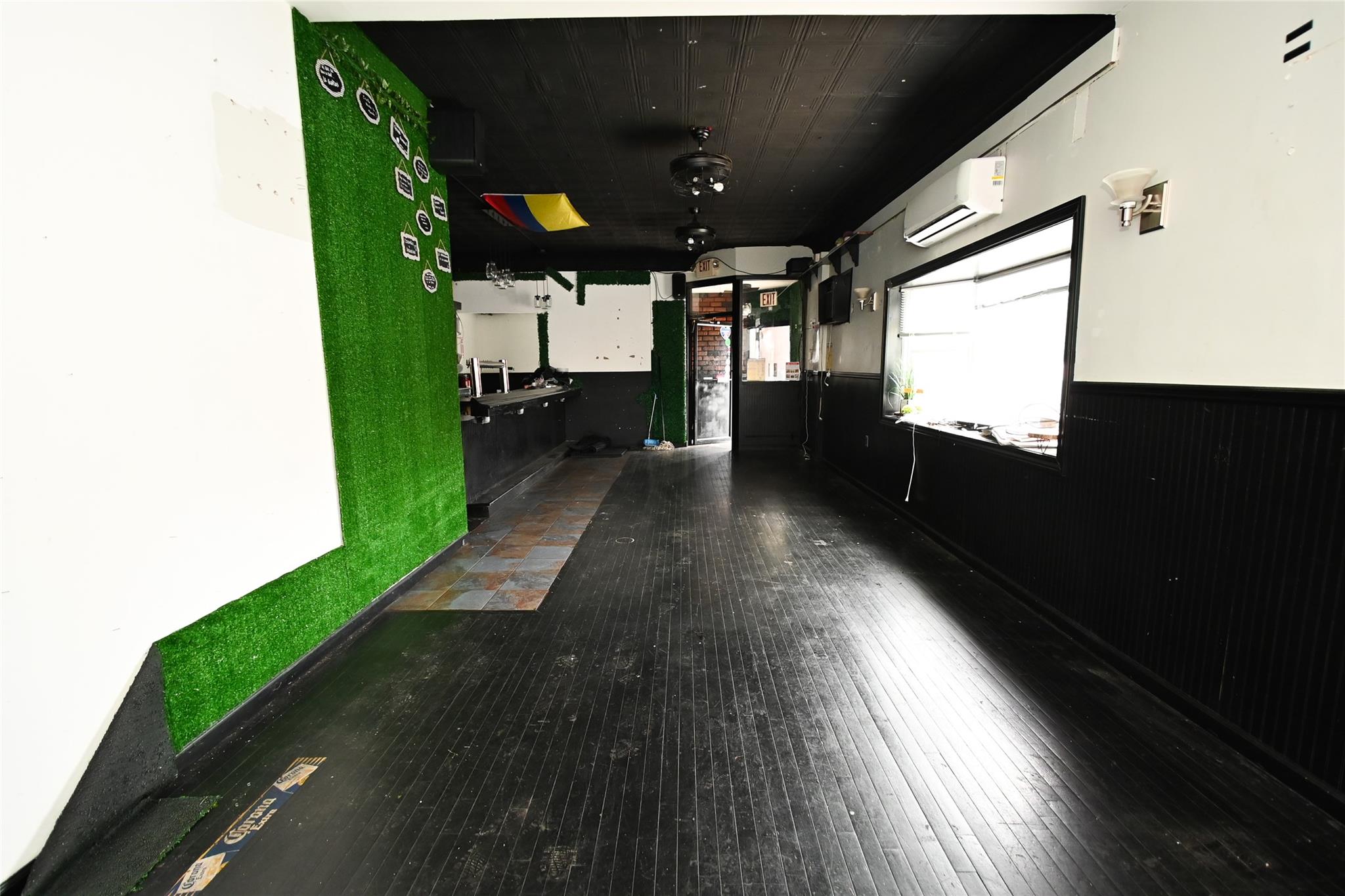 9-01 College Point Blvd, College Point, NY 11356