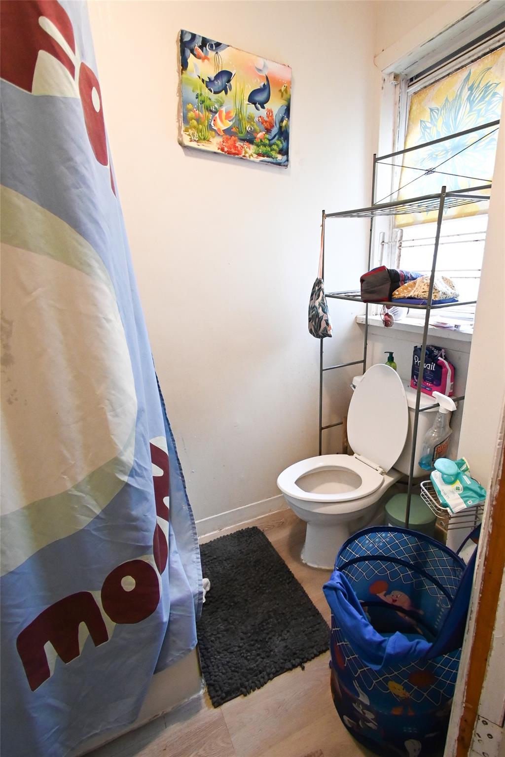 9-01 College Point Blvd, College Point, NY 11356