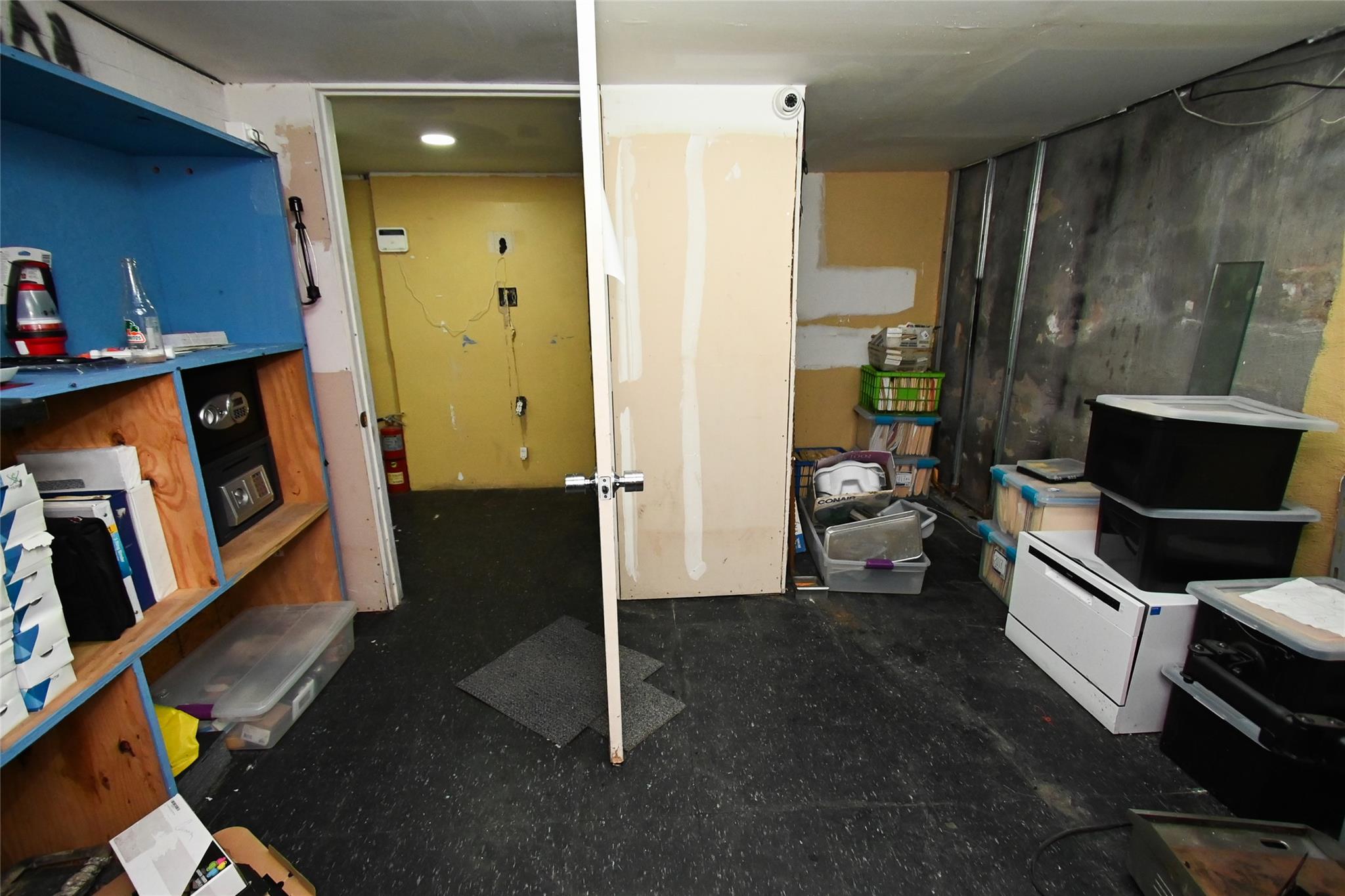 9-01 College Point Blvd, College Point, NY 11356