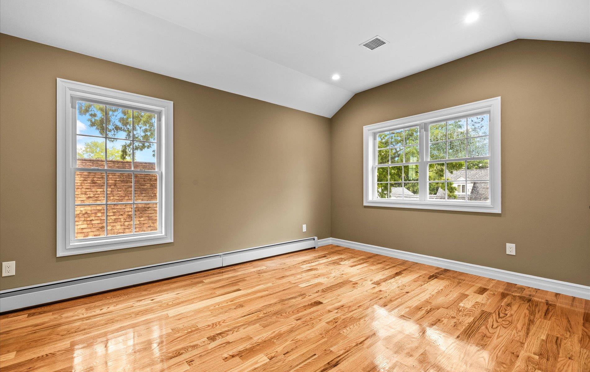 1850 Voshage Street, Baldwin, NY 11510