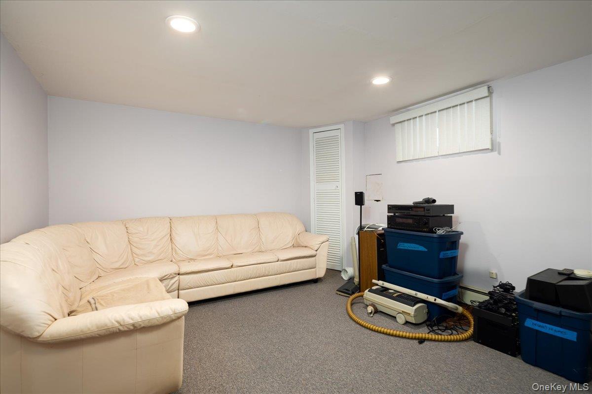 1360 Powell Avenue, Merrick, NY 11566