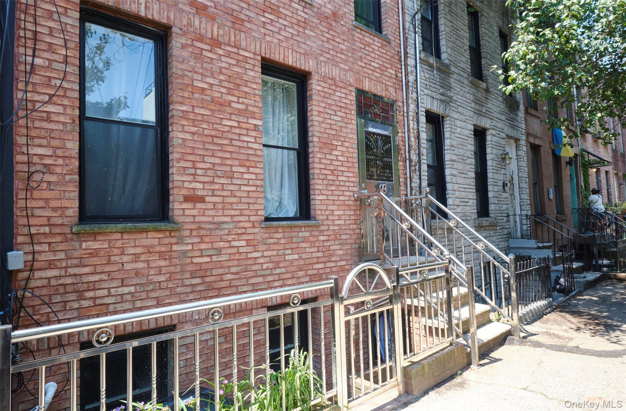 99 Pioneer Street, Brooklyn, NY 11231