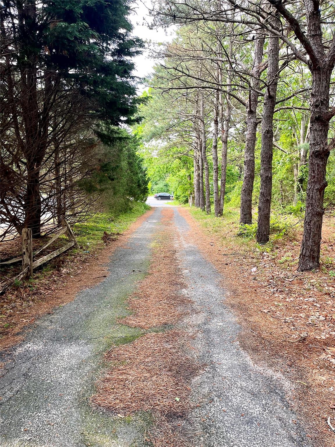 1818 County Road 39, Southampton, NY 11968