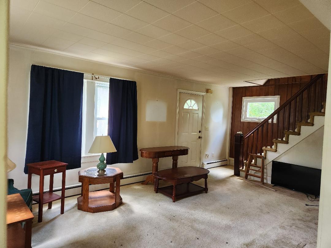 9 Vail Avenue, East Quogue, NY 11942