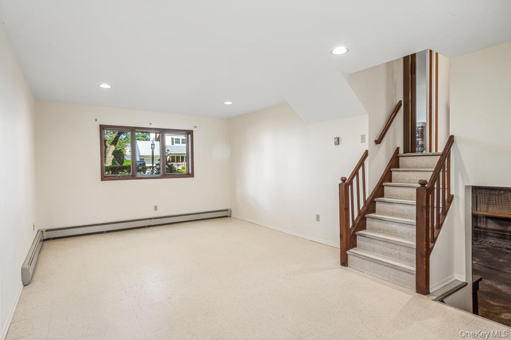 140 Hayes Street, Garden City, NY 11530