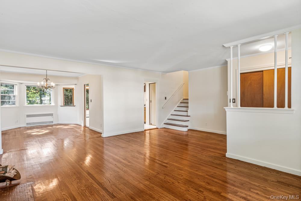 140 Hayes Street, Garden City, NY 11530