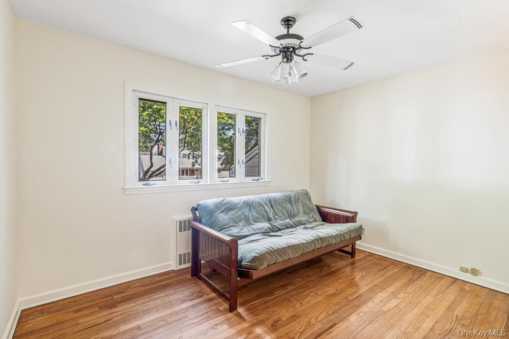 140 Hayes Street, Garden City, NY 11530