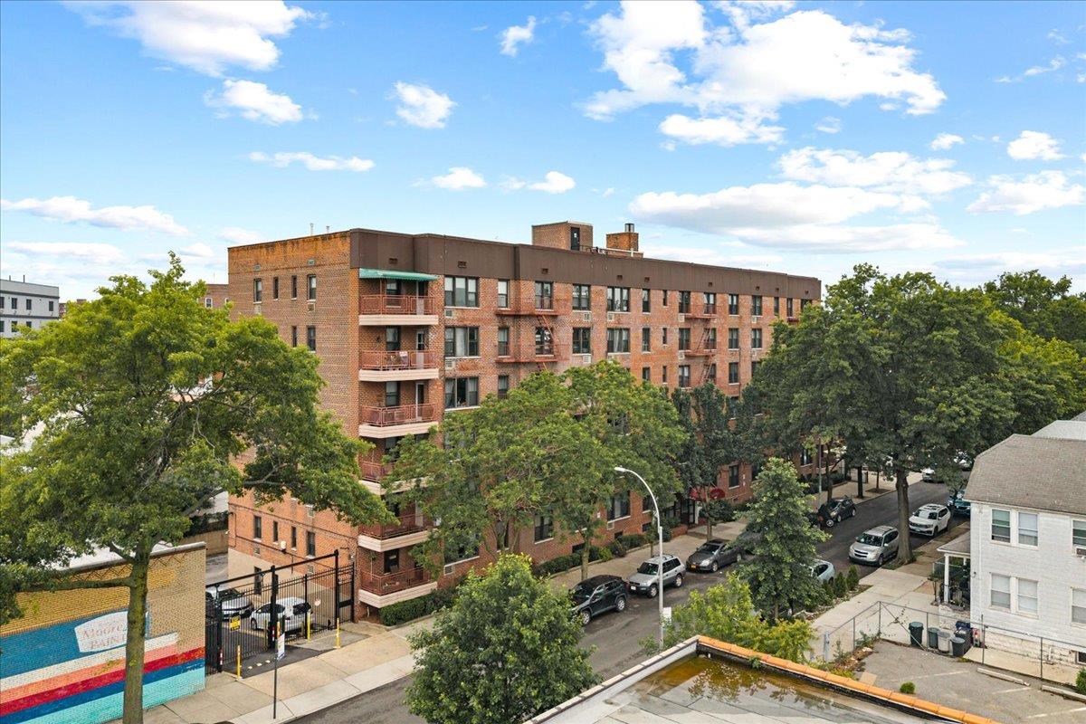 2015 St Paul Avenue # 3G, Bronx, NY 10461