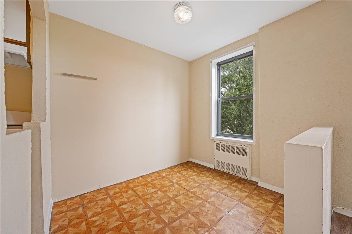 2015 St Paul Avenue # 3G, Bronx, NY 10461