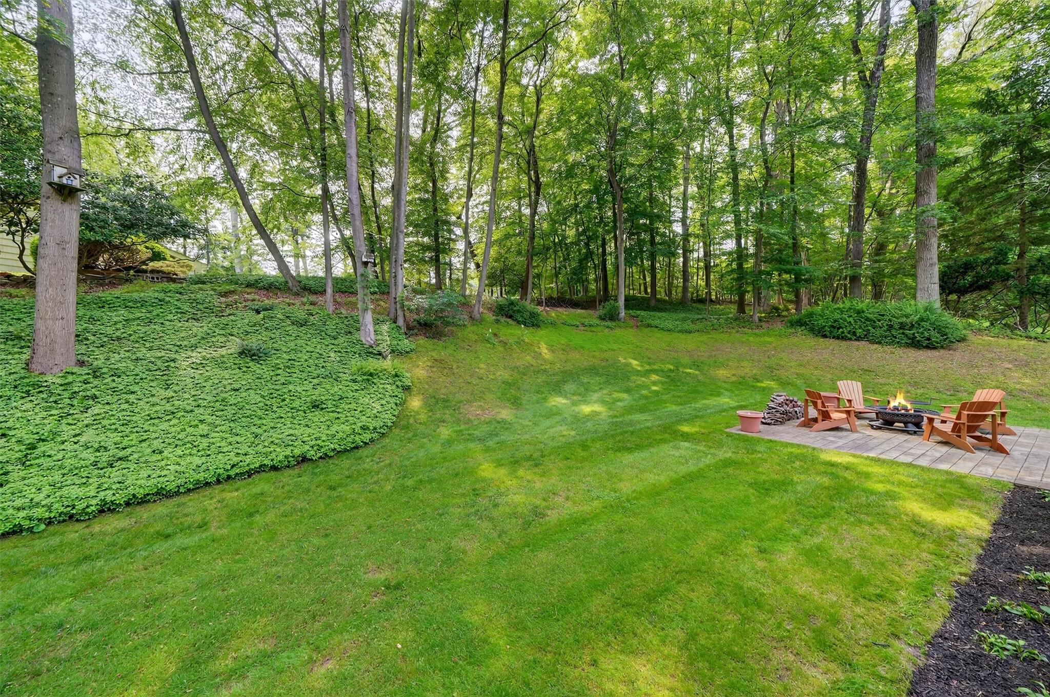 11 Robin Hood Road, Montebello, NY 10901