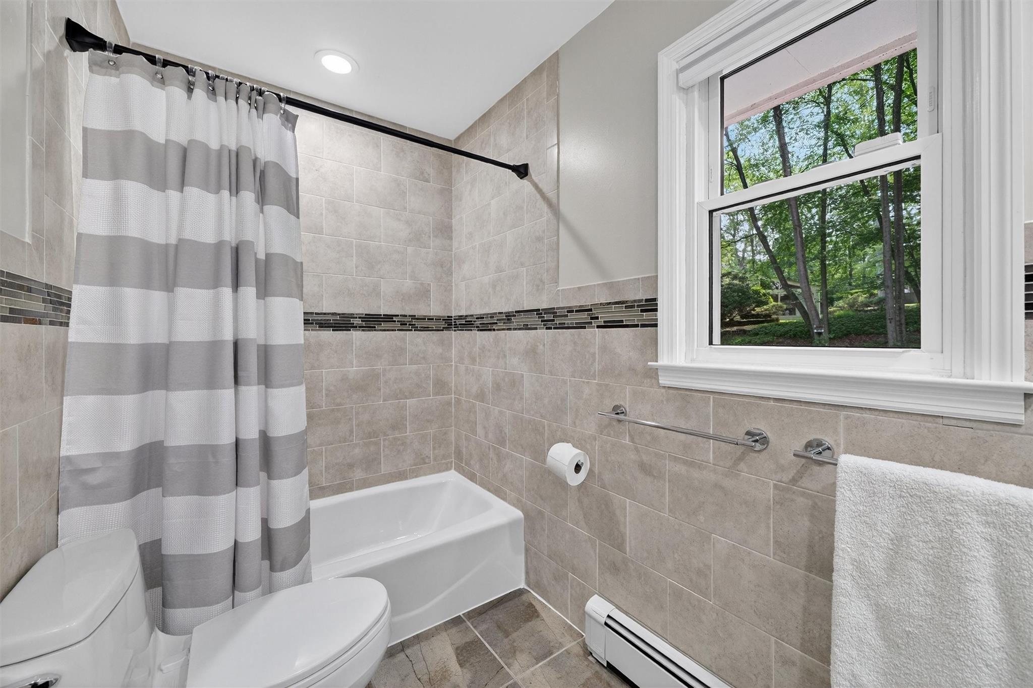 11 Robin Hood Road, Montebello, NY 10901