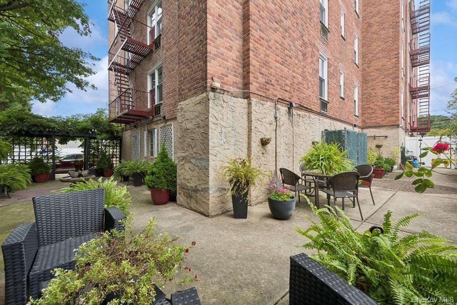 504 Merrick Road # GF, Lynbrook, NY 11563