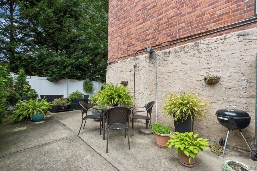 504 Merrick Road # GF, Lynbrook, NY 11563