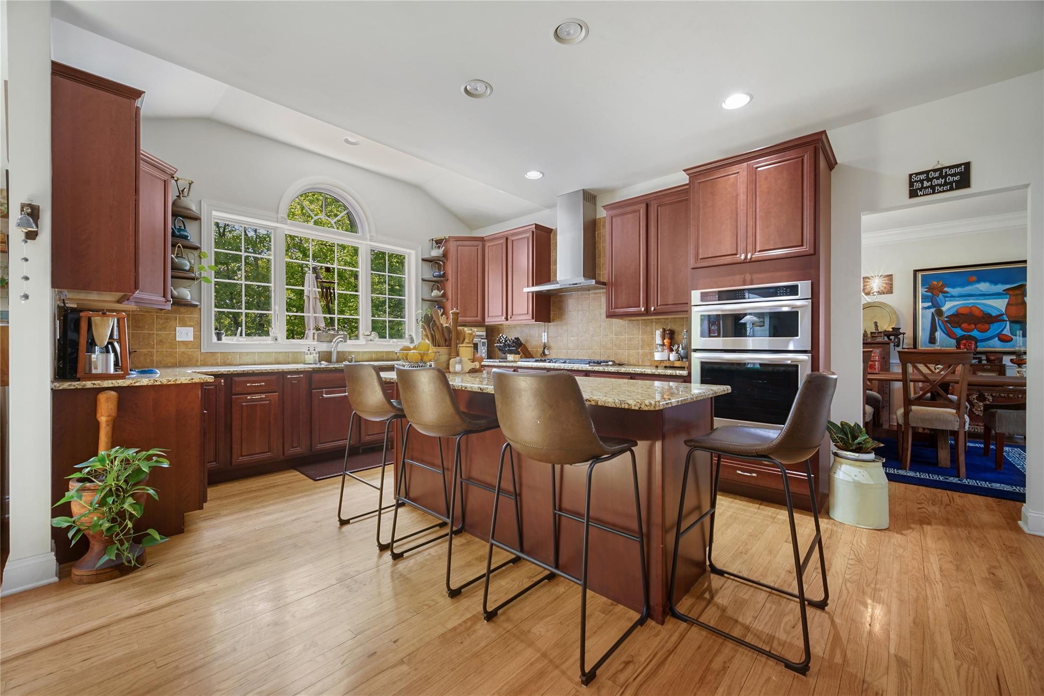 27 Sommerset Road, Poughkeepsie, NY 12603