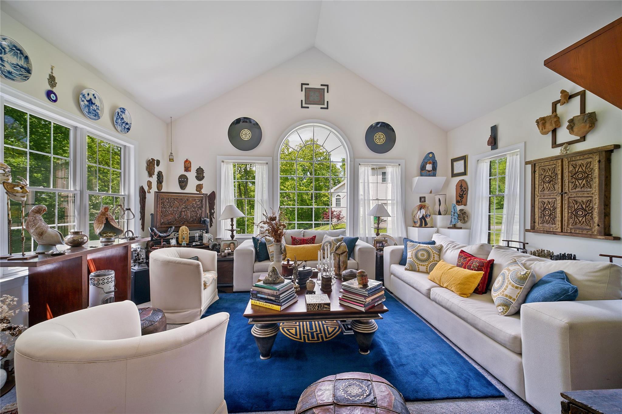 27 Sommerset Road, Poughkeepsie, NY 12603