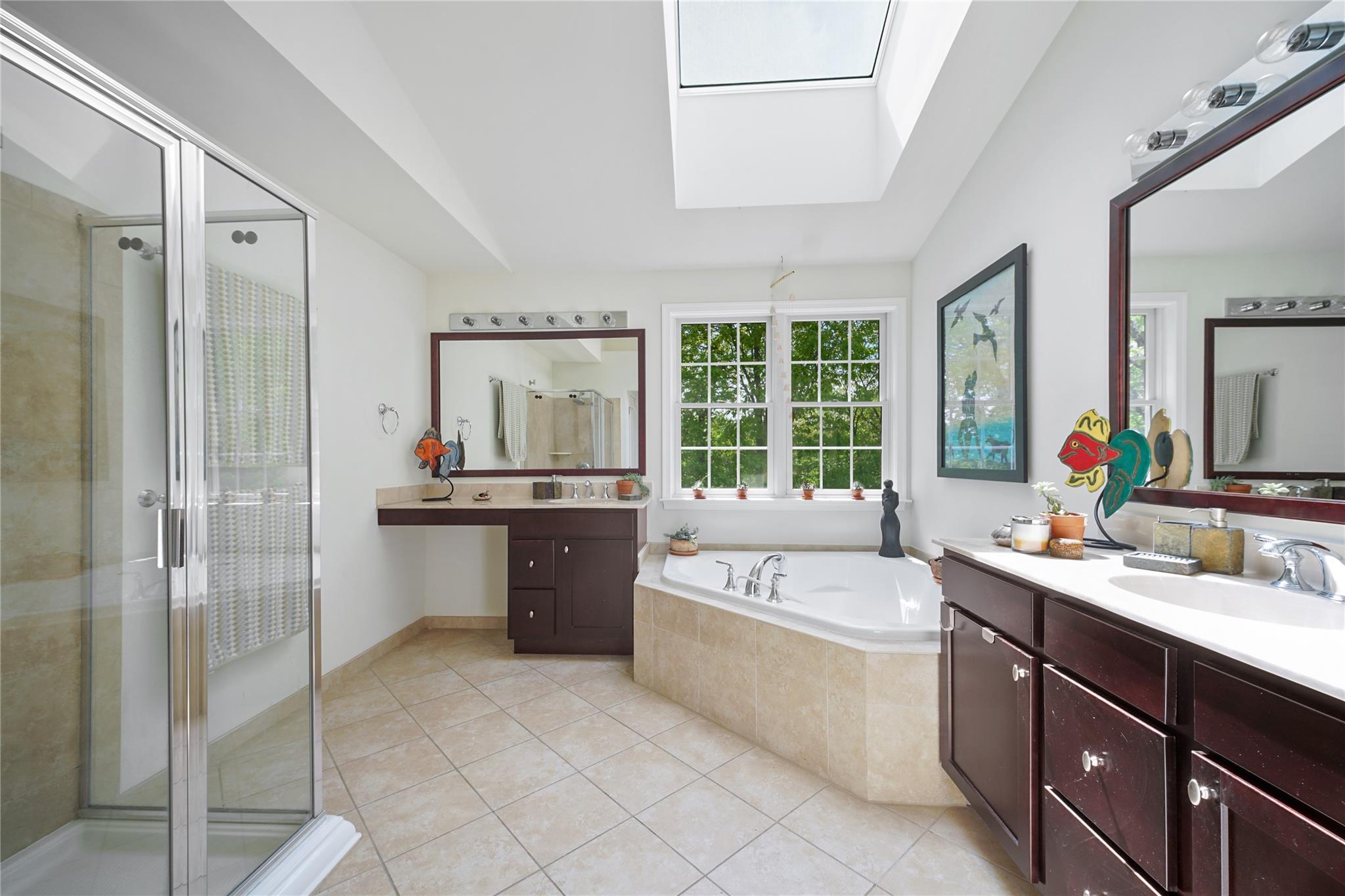 27 Sommerset Road, Poughkeepsie, NY 12603