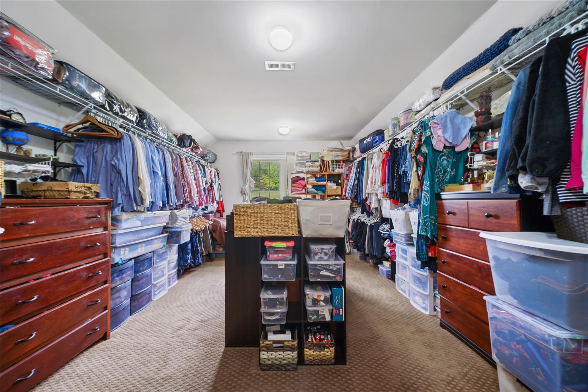 27 Sommerset Road, Poughkeepsie, NY 12603