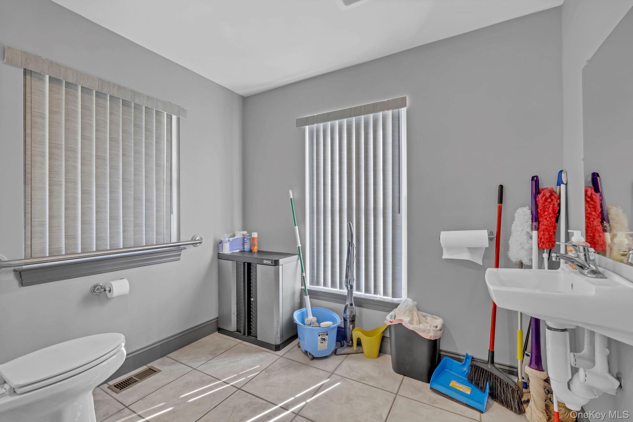 593 Route 211 E, Middletown, NY 10941