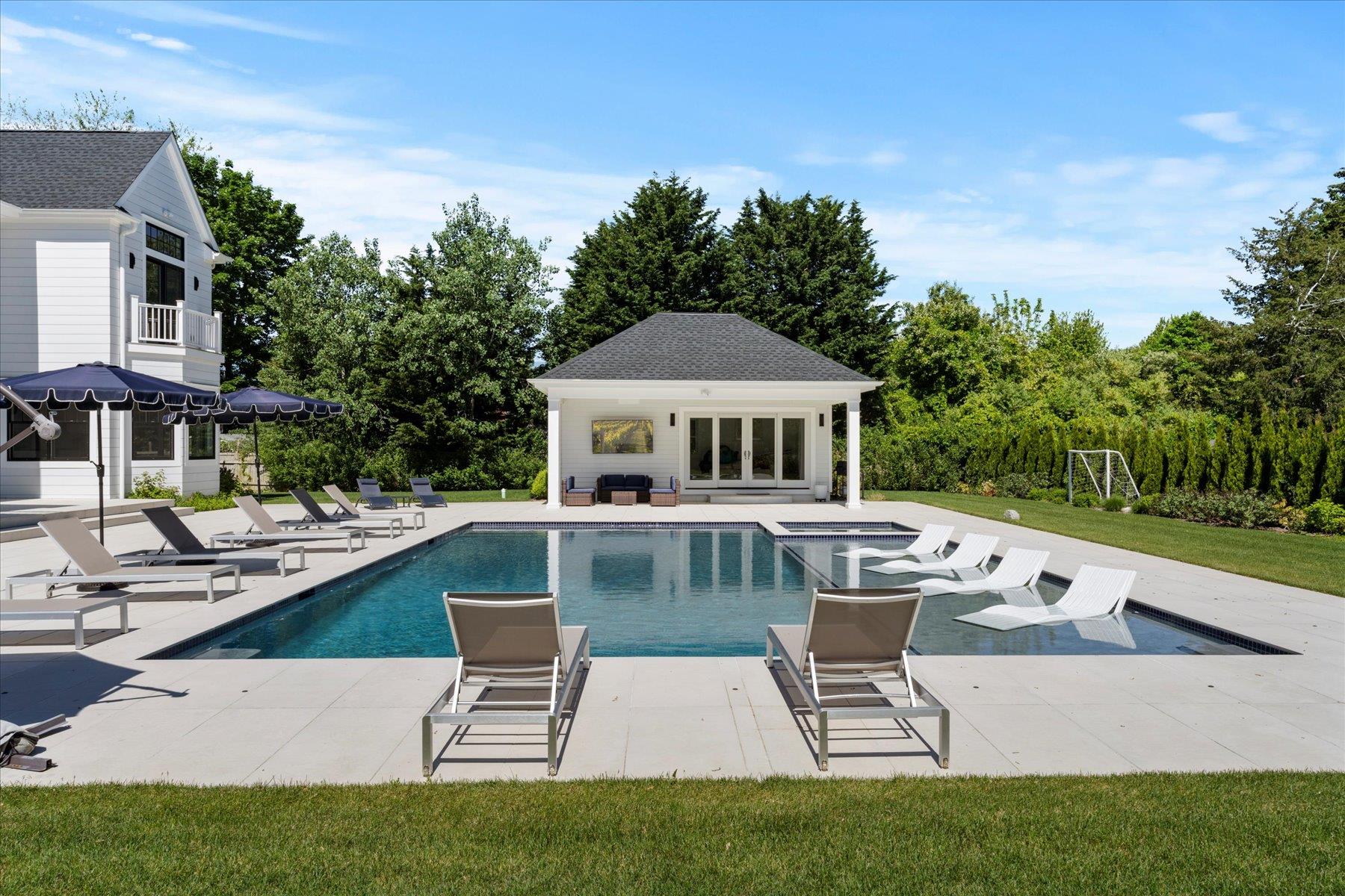 58 Country Club Drive, Southampton, NY 11968