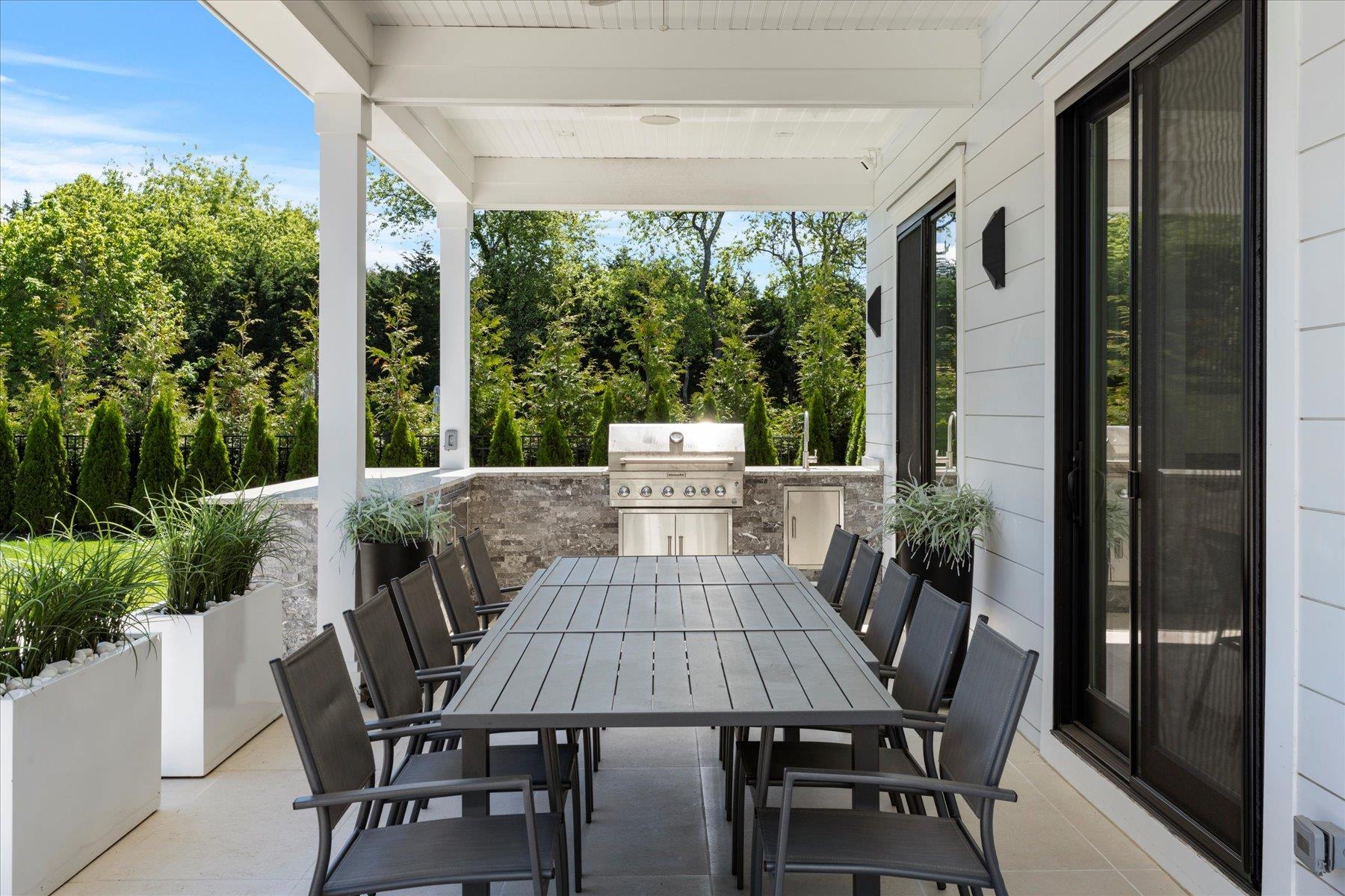 58 Country Club Drive, Southampton, NY 11968