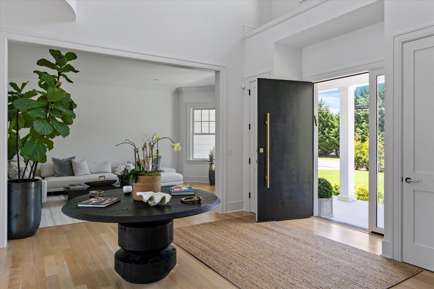 58 Country Club Drive, Southampton, NY 11968