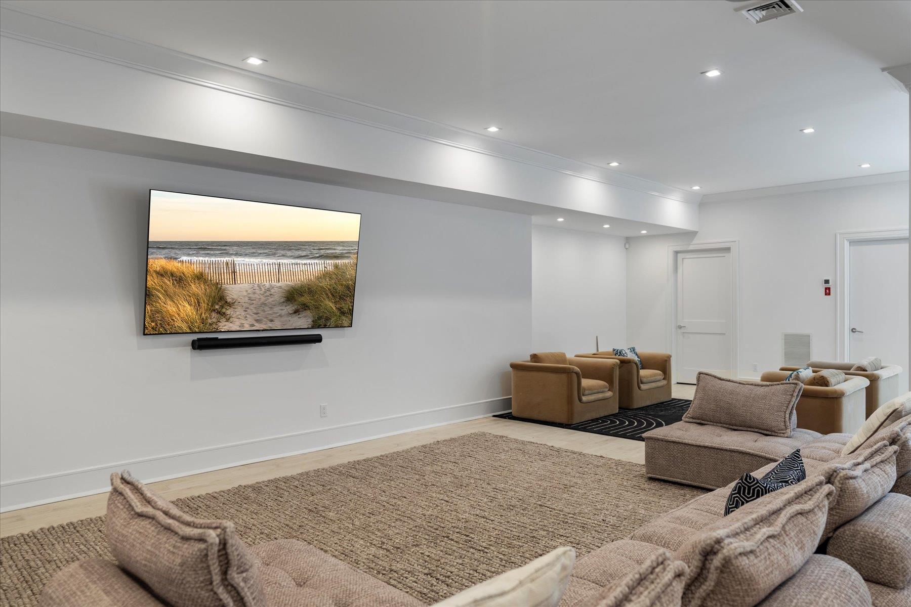 58 Country Club Drive, Southampton, NY 11968