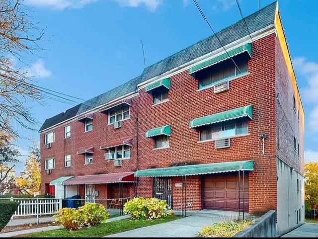 1814 Bussing Ave. Unit #3 Avenue, Bronx, NY 10466