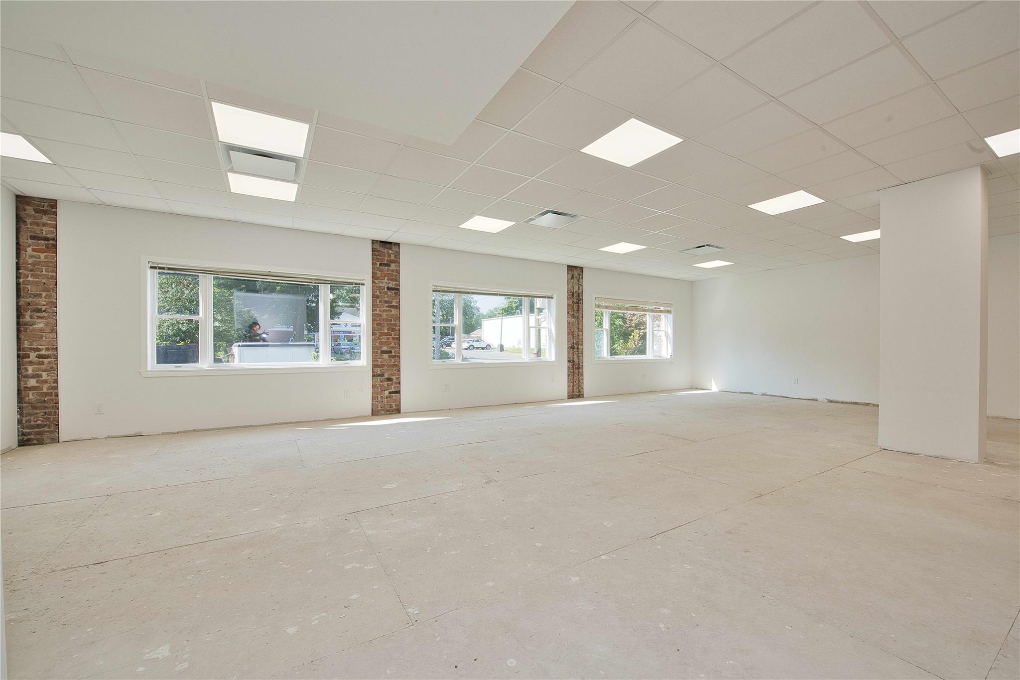 121 Pulaski Road # 1, Kings Park, NY 11754