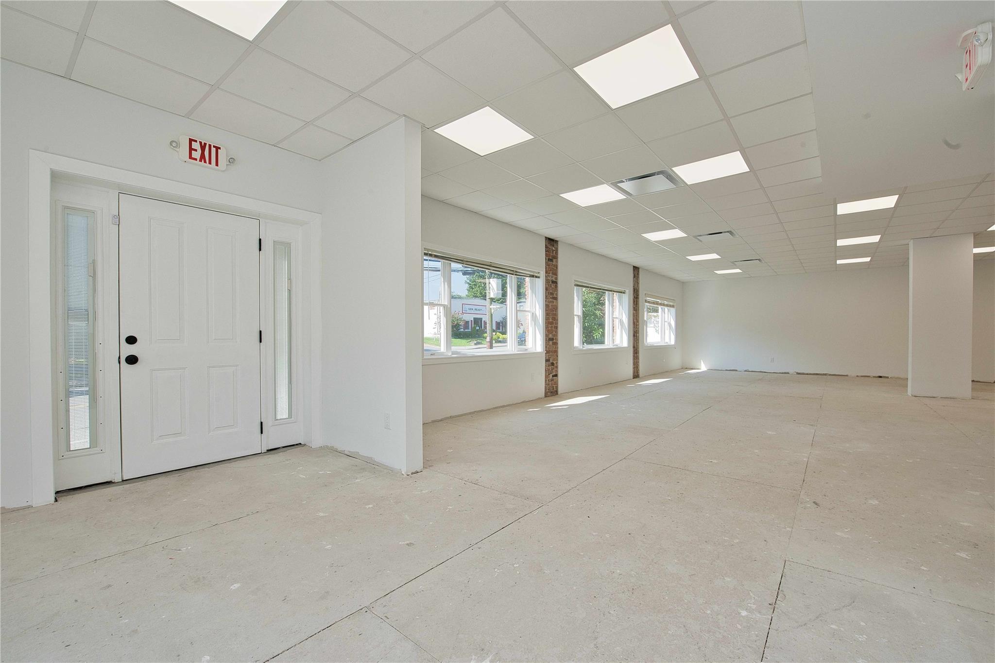 121 Pulaski Road # 1, Kings Park, NY 11754